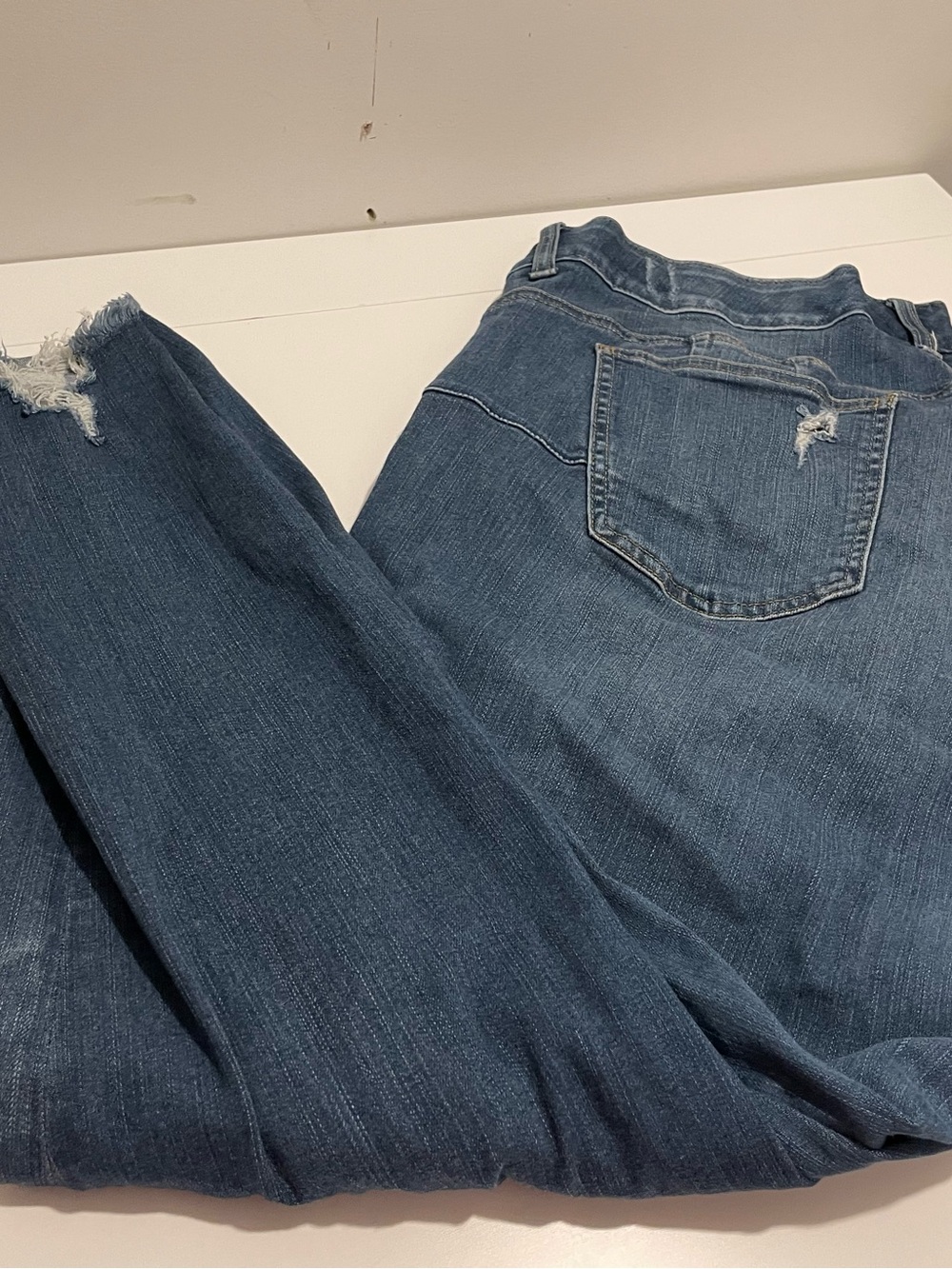 Torrid Brand Women's size 22 Short Bombshell Skinny Premium Stretch Jeans